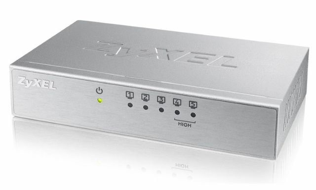 ZyXEL ES-105A 5-port 10/100Mbps desktop switch, 2xQoS, kovový, 5W napájení